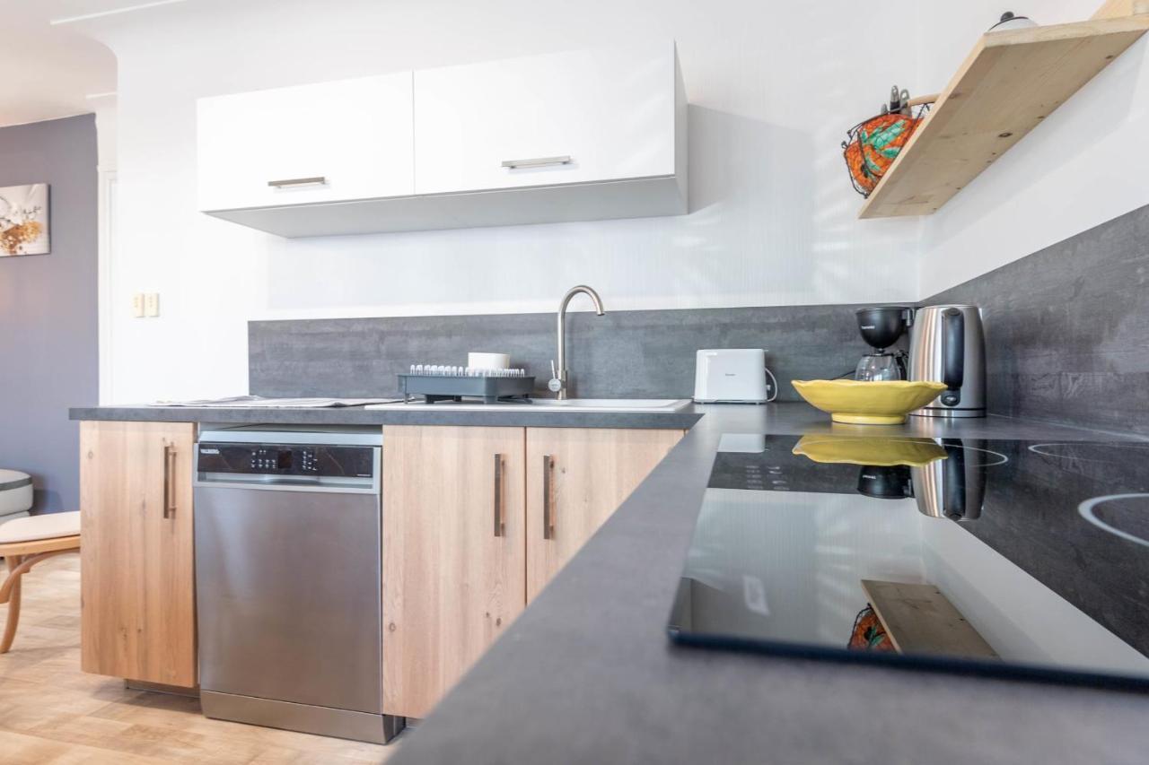 Ideally Located Furnished Townhouse With 3 Bedrooms Parking & Garden Annecy Exterior photo