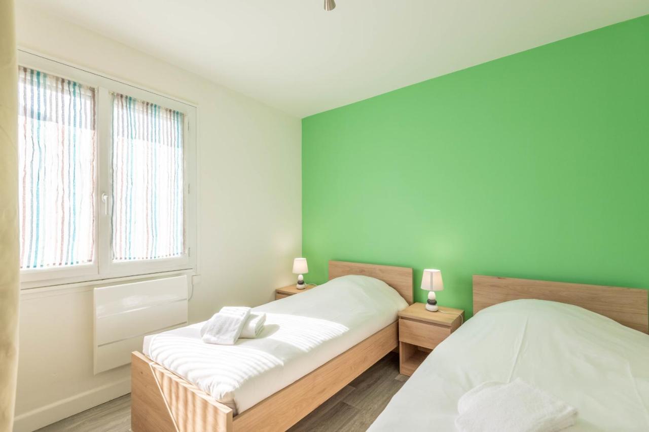 Ideally Located Furnished Townhouse With 3 Bedrooms Parking & Garden Annecy Exterior photo