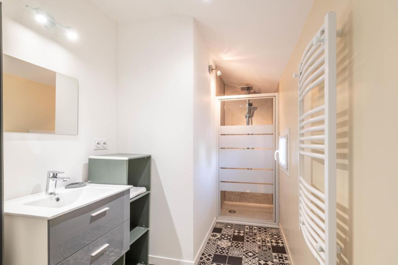 Ideally Located Furnished Townhouse With 3 Bedrooms Parking & Garden Annecy Exterior photo